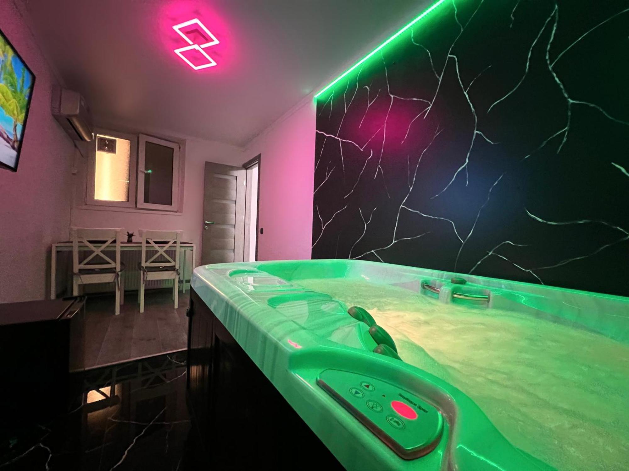 Luxor - Jacuzzi&Cozy Apartments Sibiu Exterior foto